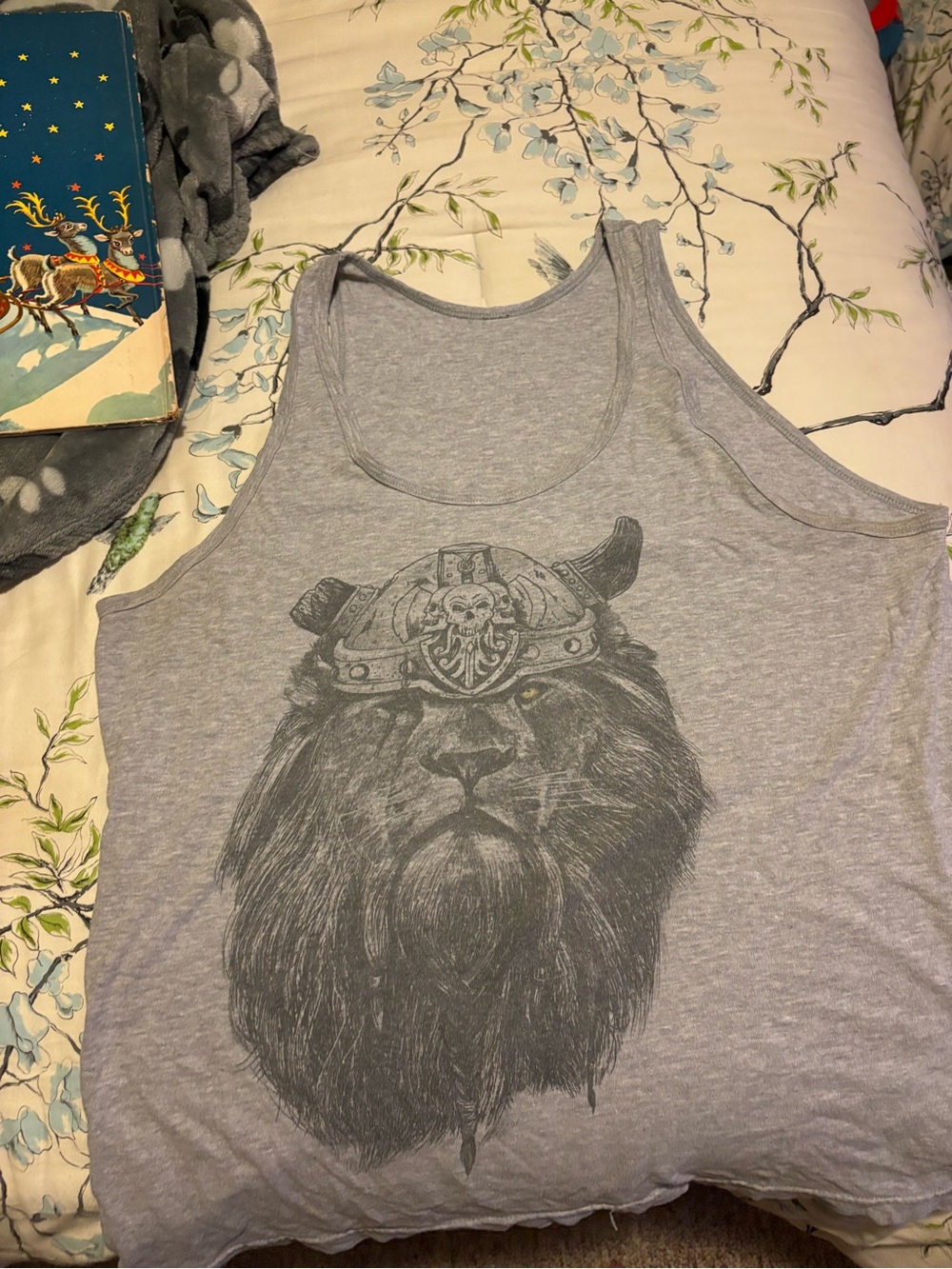 Men's Gray Graphic Tank Top with Viking Lion Print